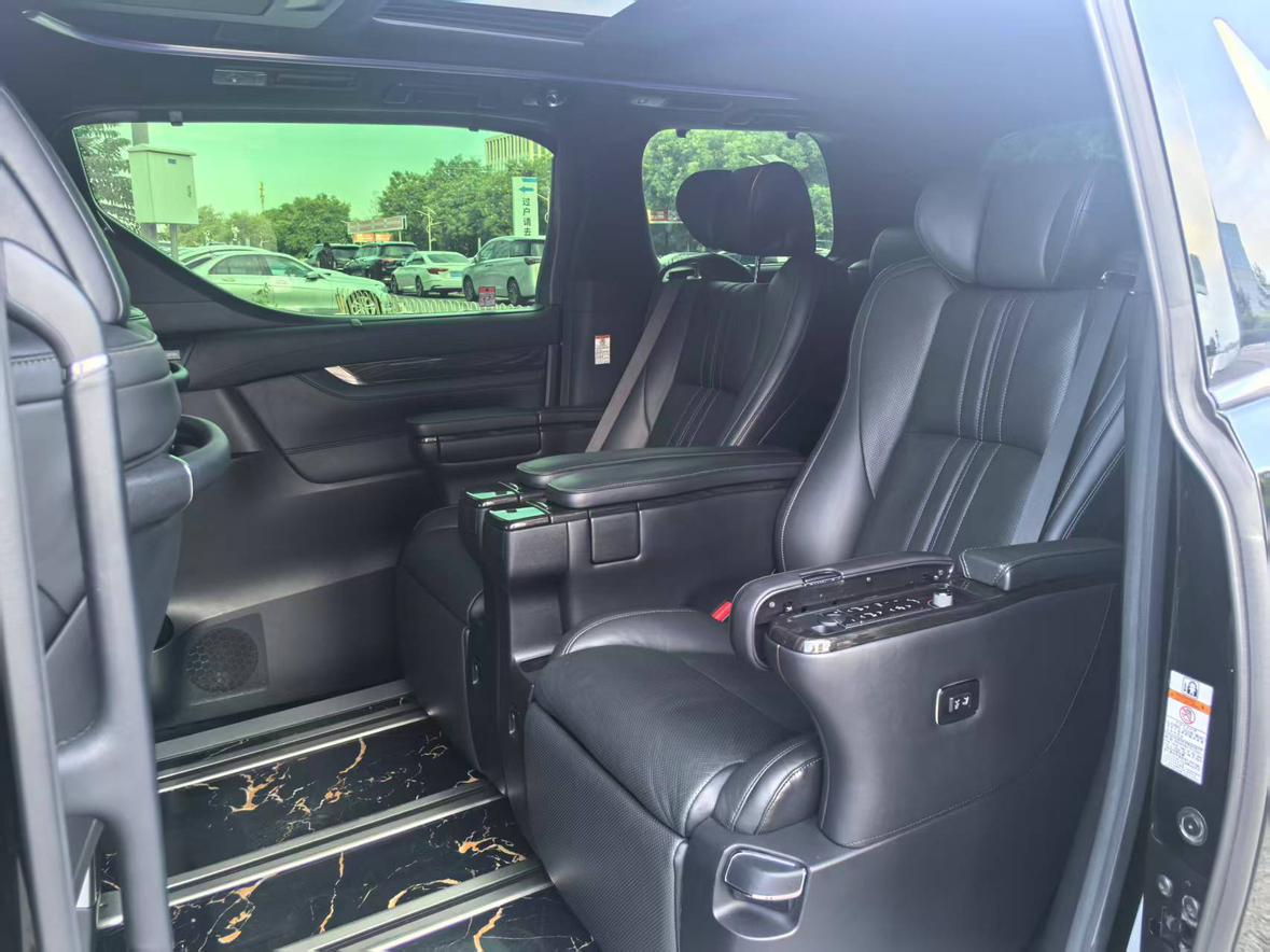 Lexus LM 2020 thumb 7