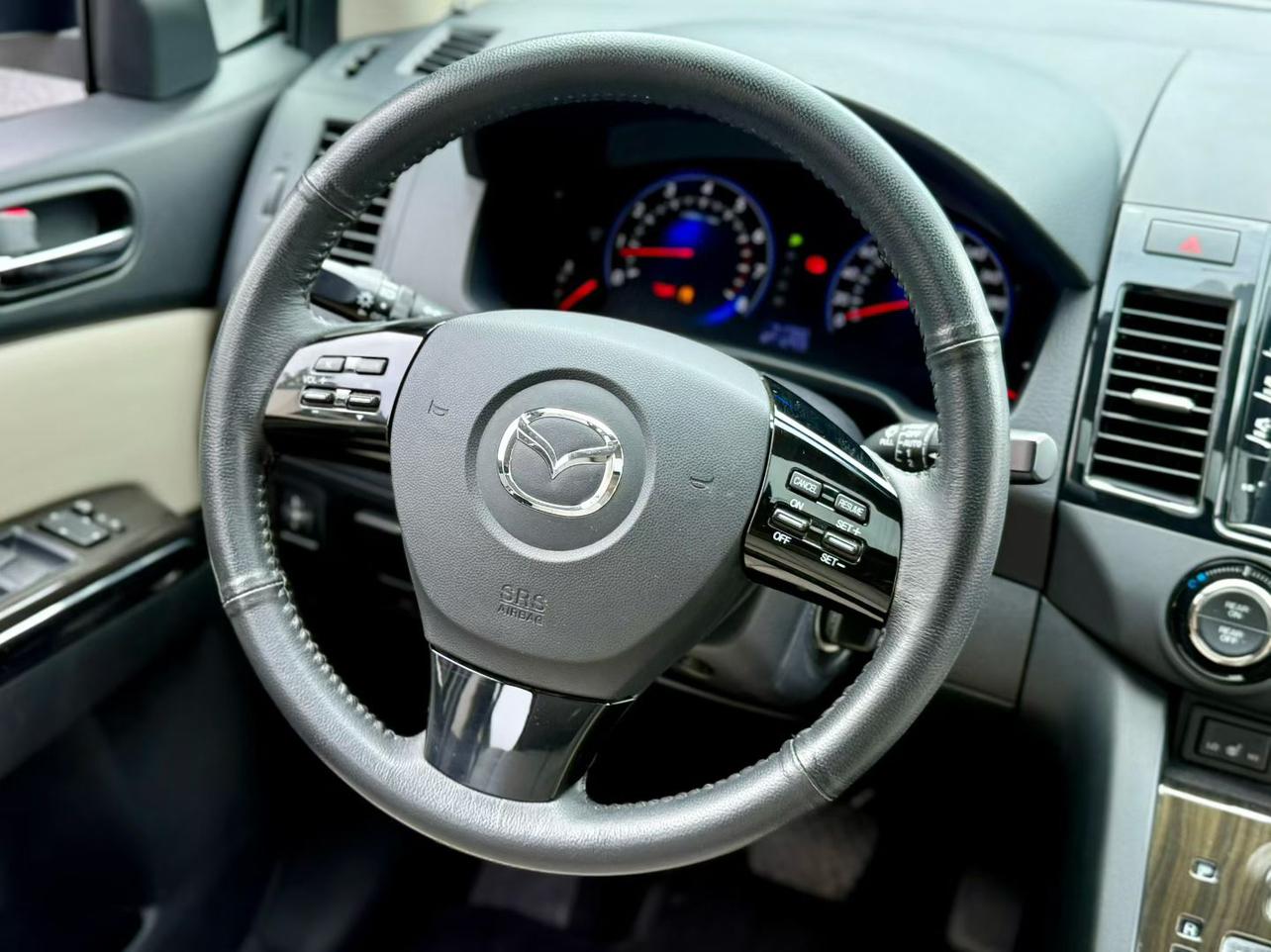 Mazda MPV 2015 thumb 6