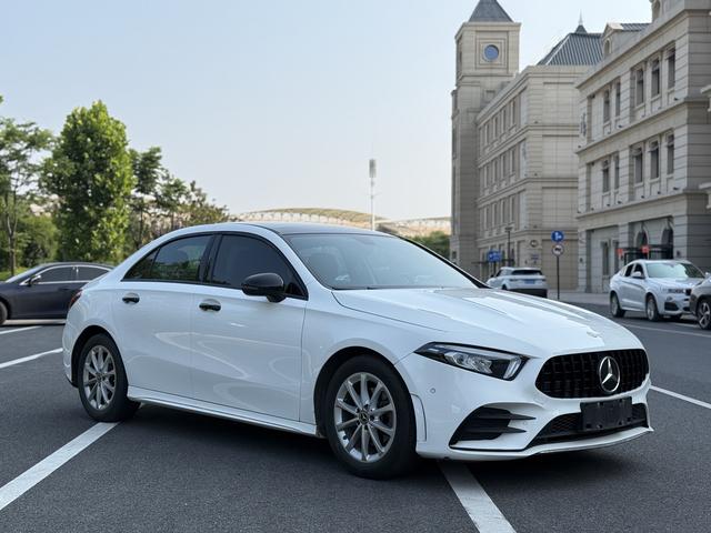 Mercedes-Benz A-Класс 2019 thumb 12