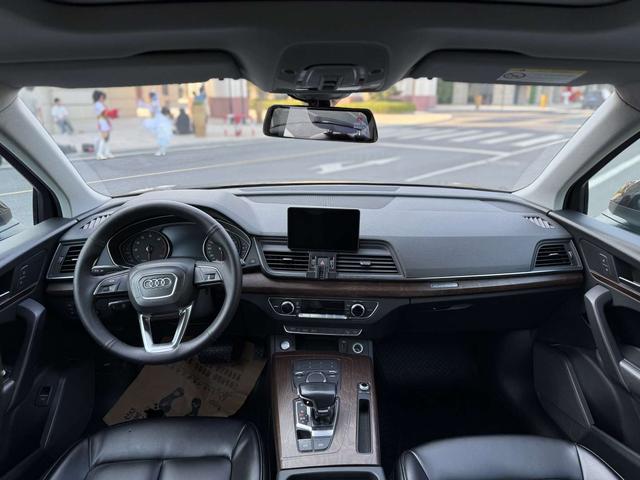 Audi Q5 2018 thumb 6