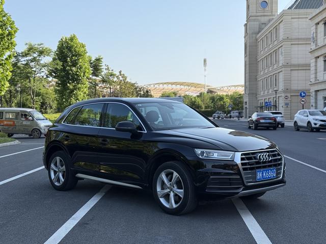 Audi Q5 2018 thumb 11
