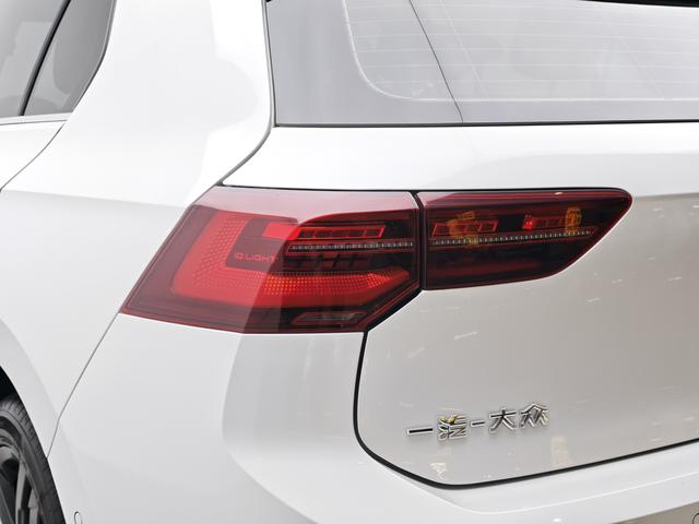 Volkswagen Golf Sportsvan 2023 thumb 11