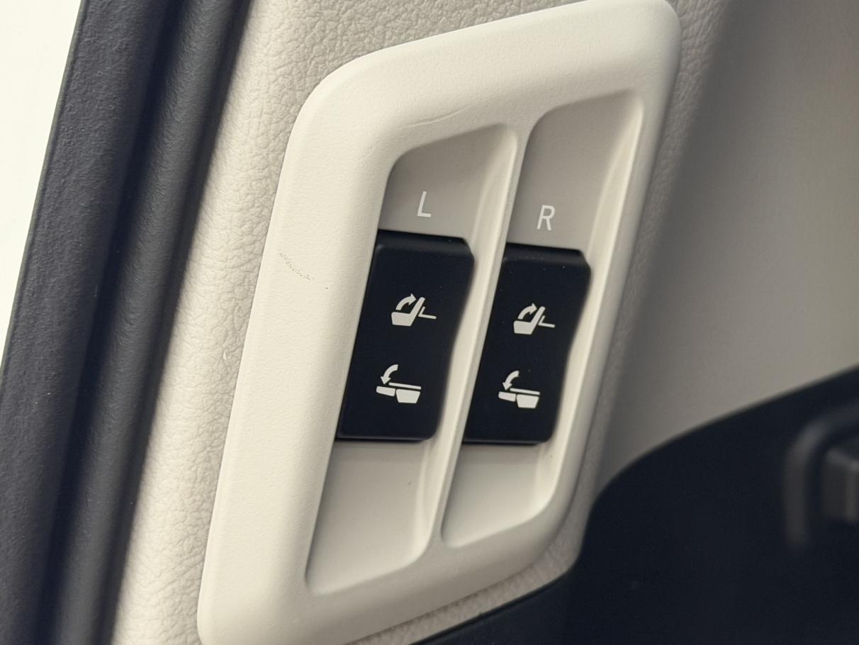 Toyota Land Cruiser Prado 2014 thumb 10