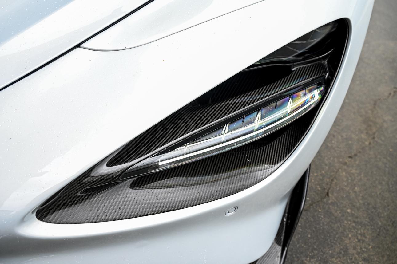 McLaren 720S 2019 thumb 4