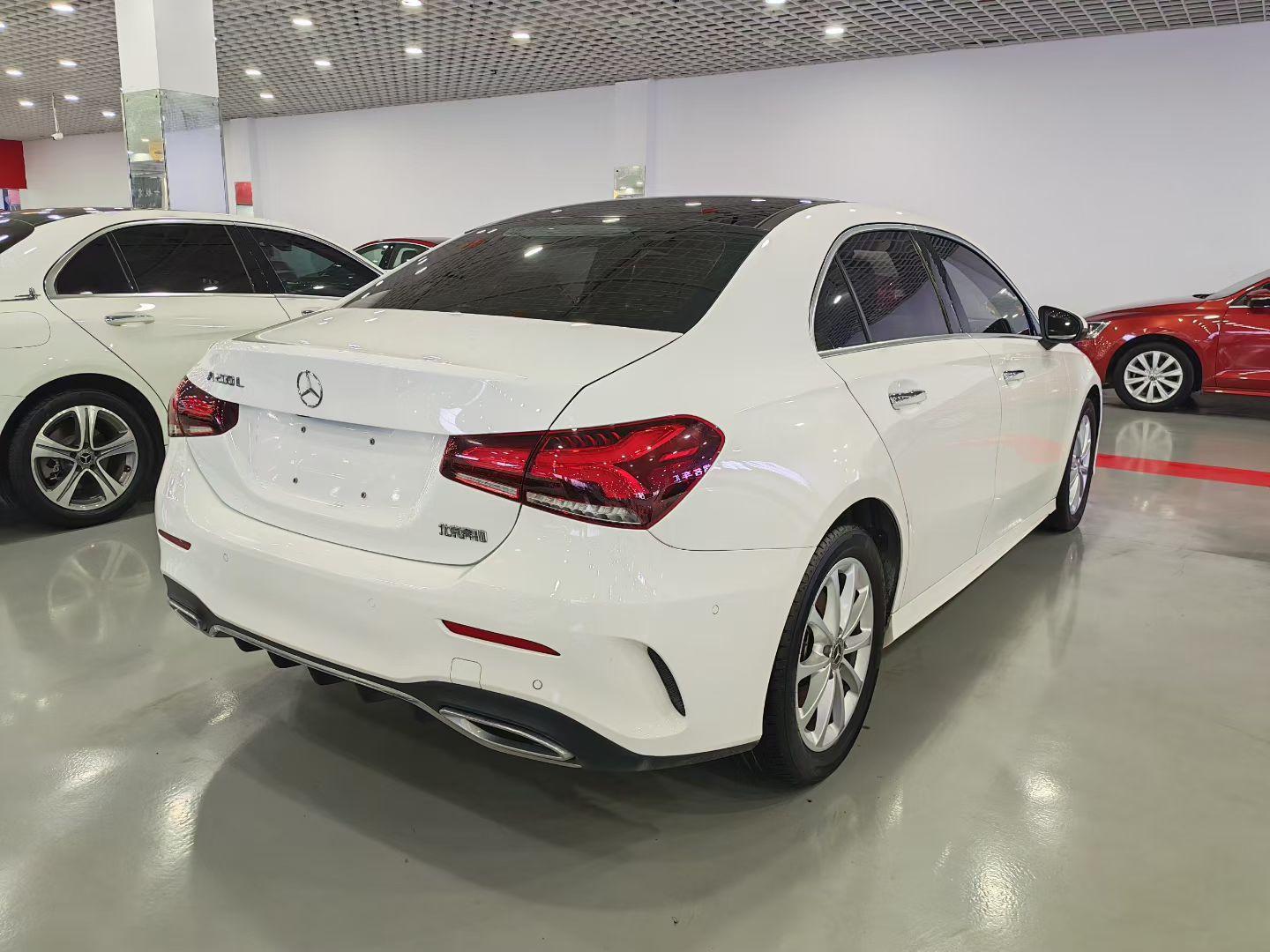 Mercedes-Benz A-Класс 2019 thumb 3