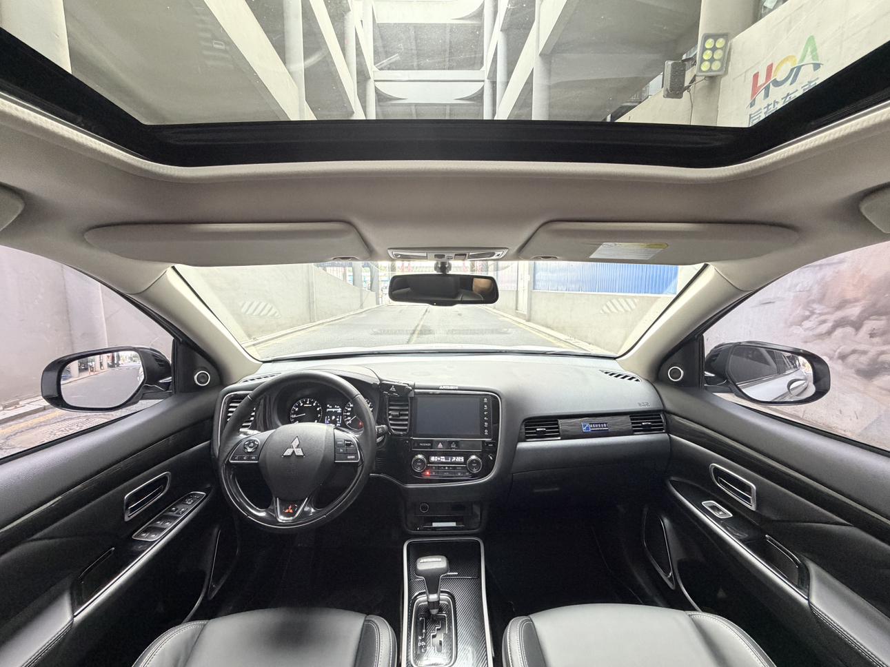 Mitsubishi Outlander 2020 thumb 5