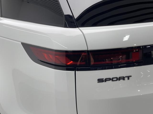Land Rover Range Rover Sport 2024 thumb 11