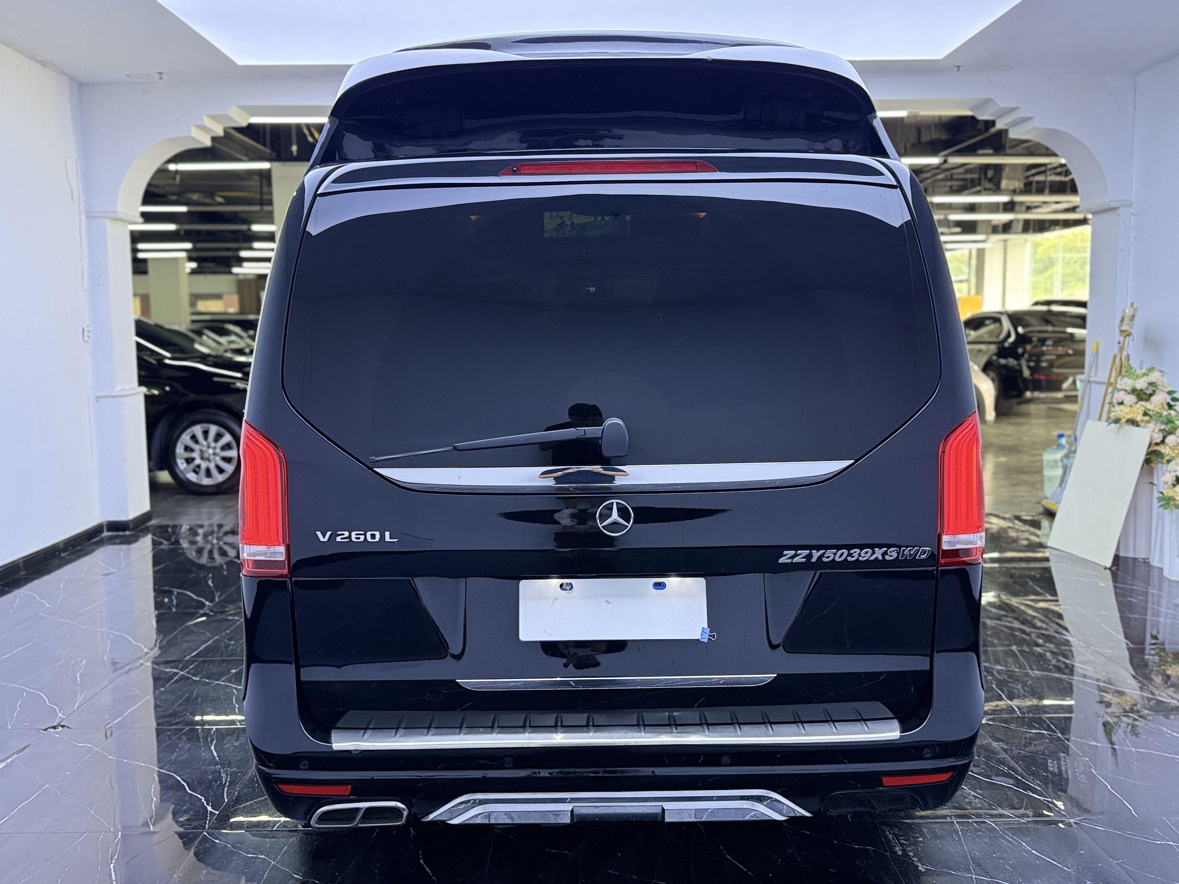Mercedes-Benz V-Класс 2018 thumb 3