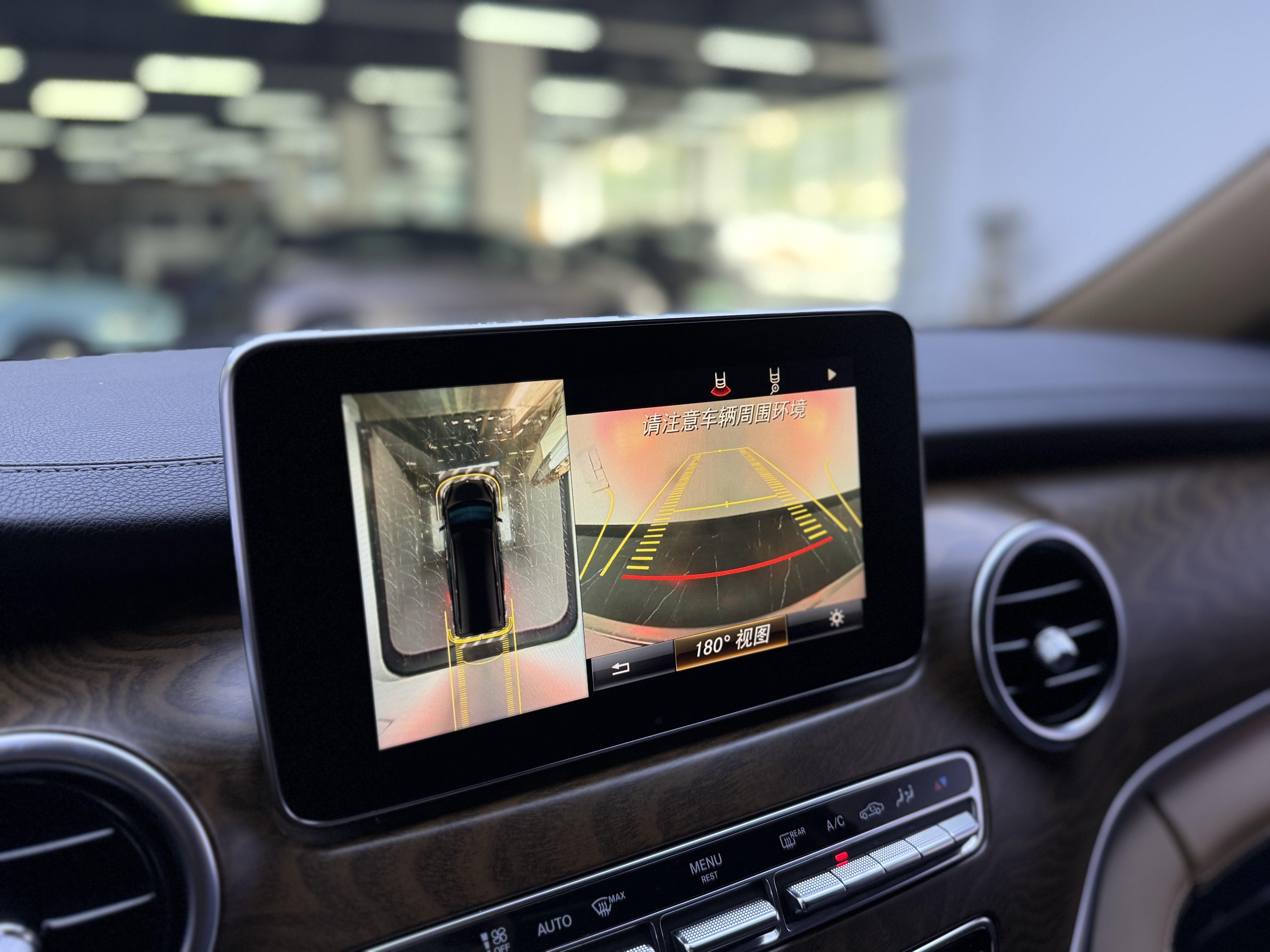 Mercedes-Benz V-Класс 2018 thumb 8