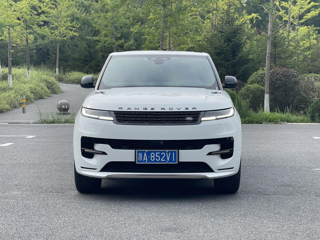 Land Rover Range Rover Sport 2023 thumb 9