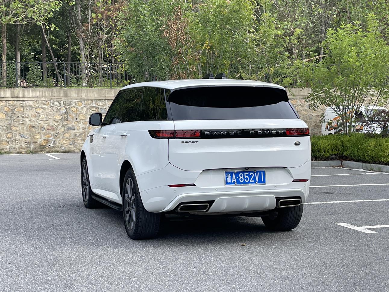 Land Rover Range Rover Sport 2023 thumb 10