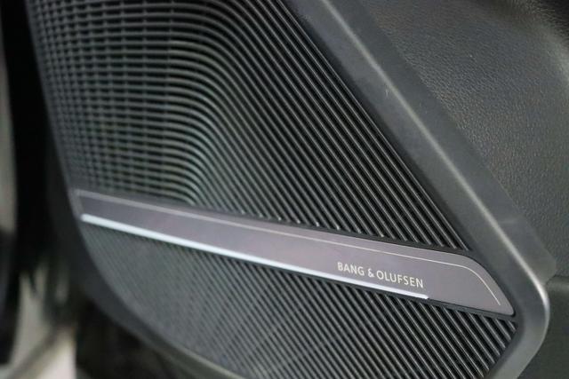 Audi Q5 2023 thumb 10