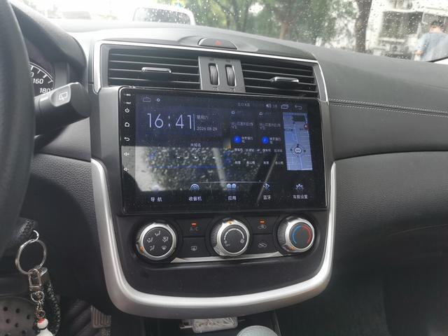 Nissan Tiida 2021 thumb 6