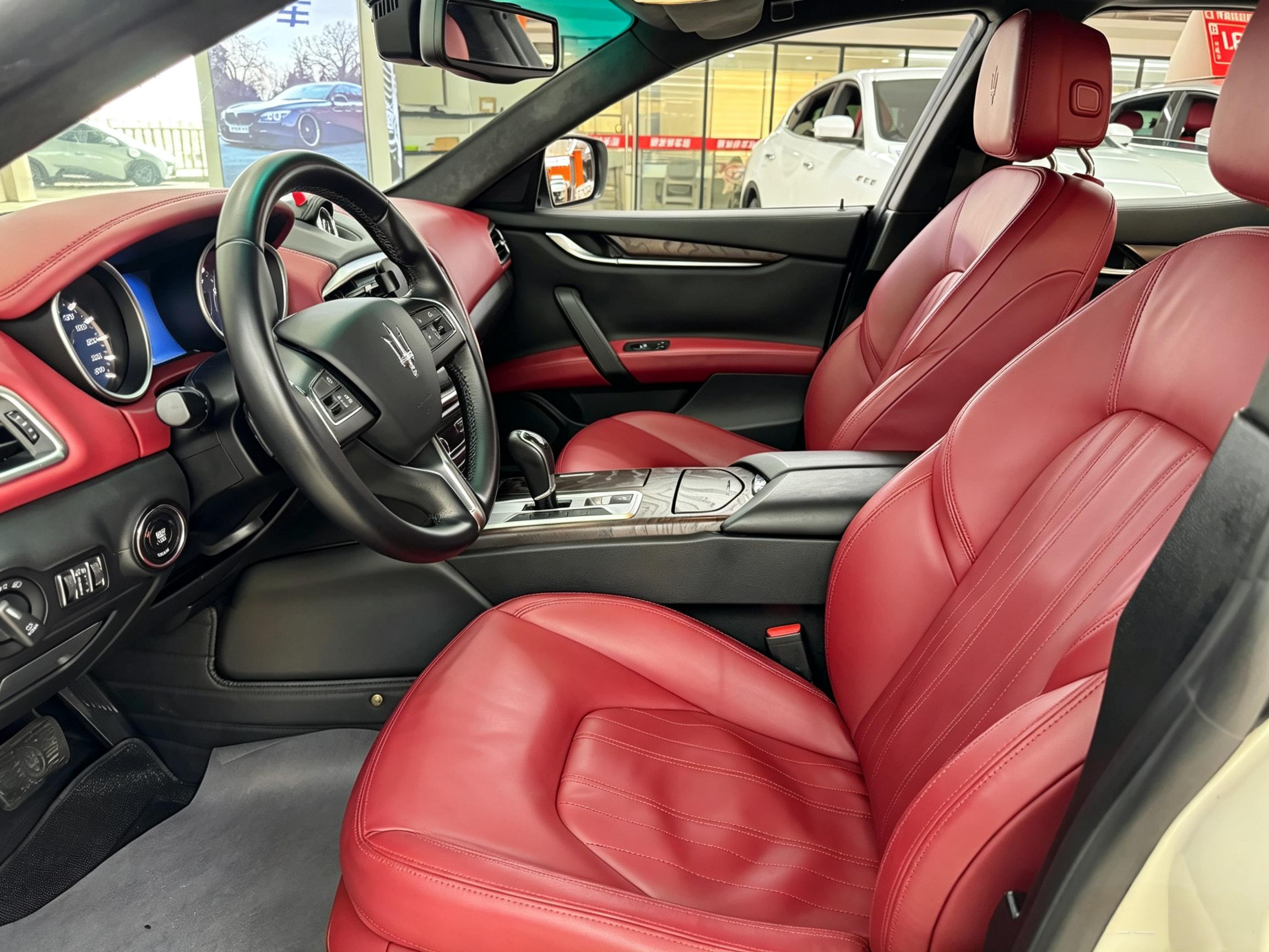 Maserati Ghibli 2014 thumb 5