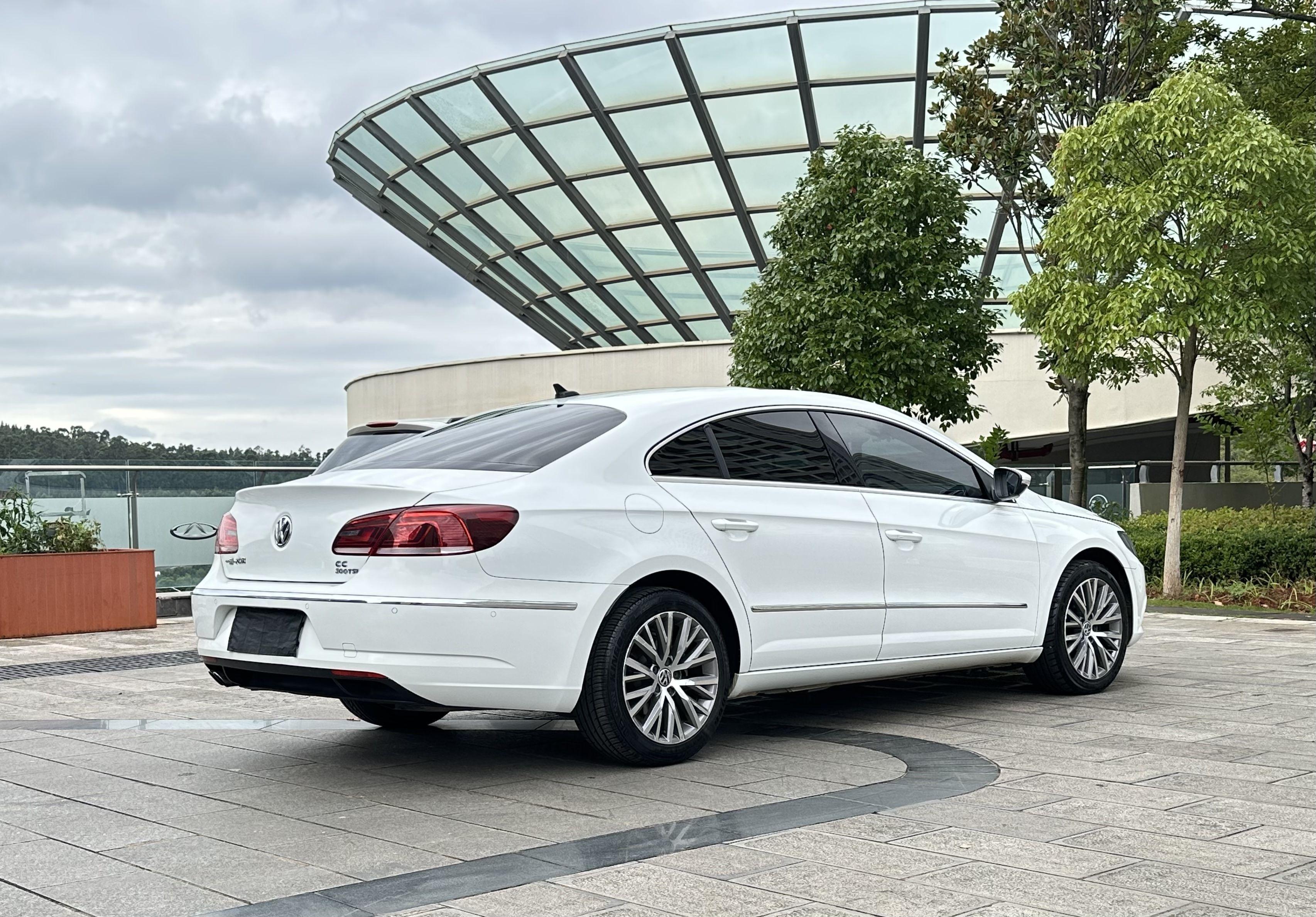 Volkswagen Arteon 2018 thumb 4