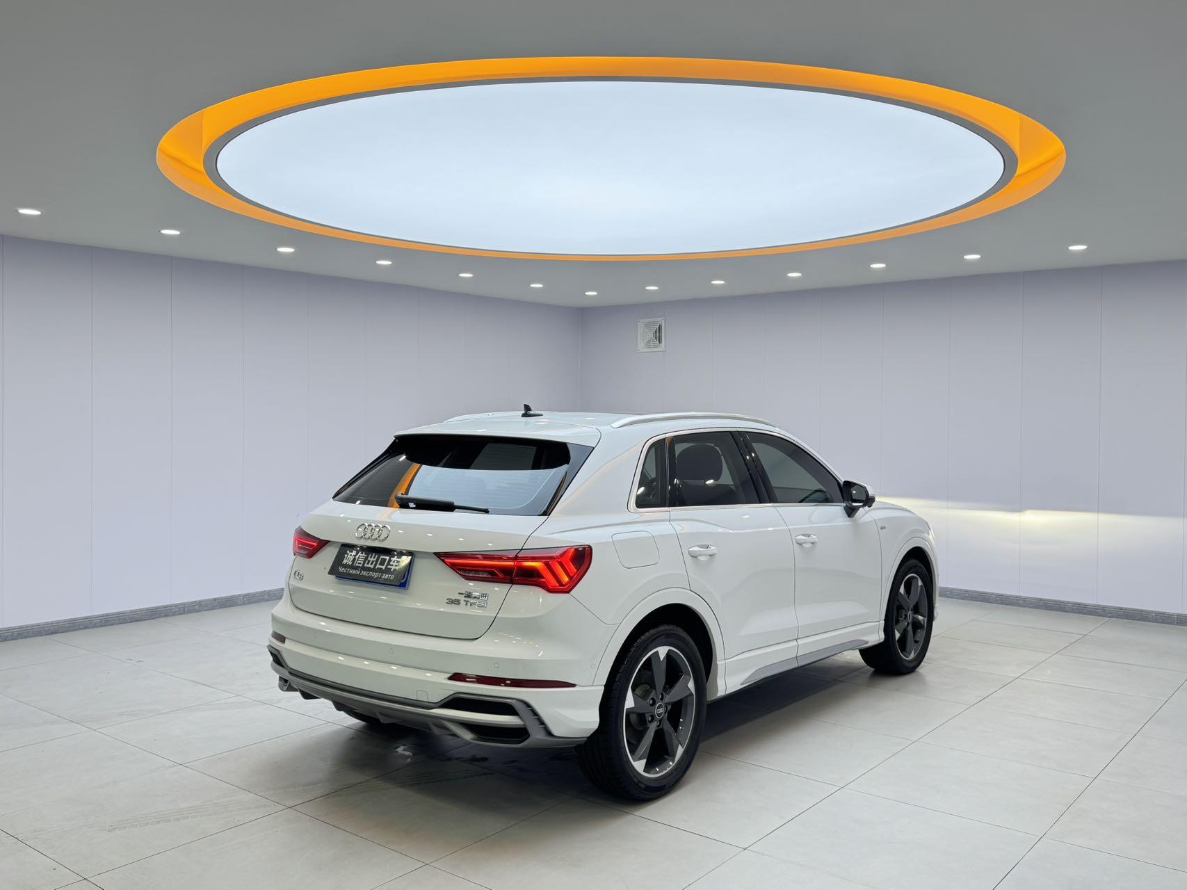 Audi Q3 2022 thumb 4