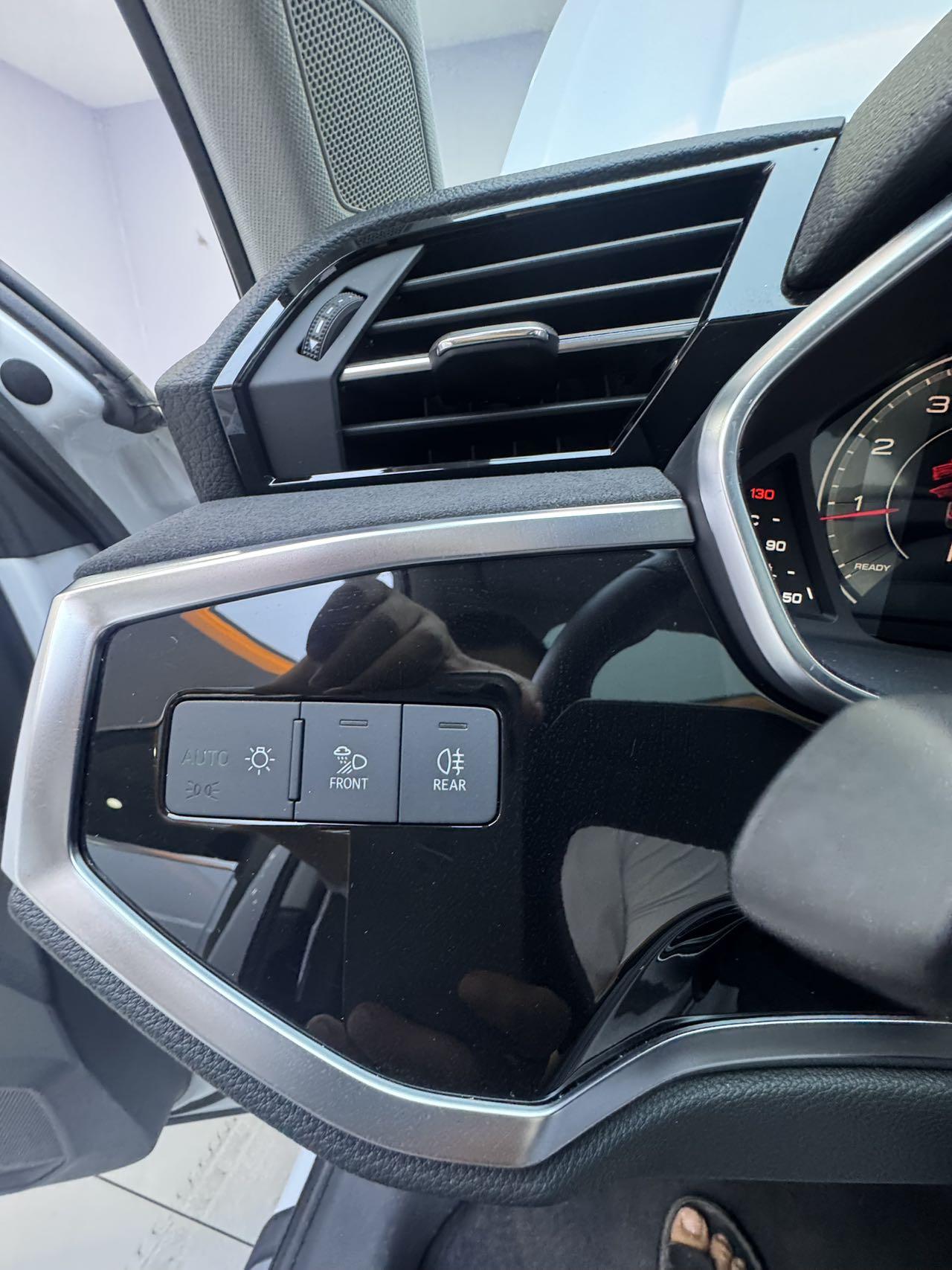 Audi Q3 2022 thumb 11