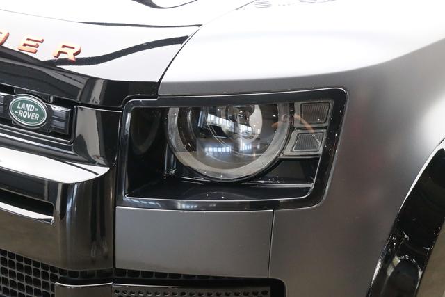 Land Rover Defender 2024 thumb 6