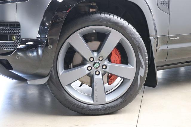 Land Rover Defender 2024 thumb 8