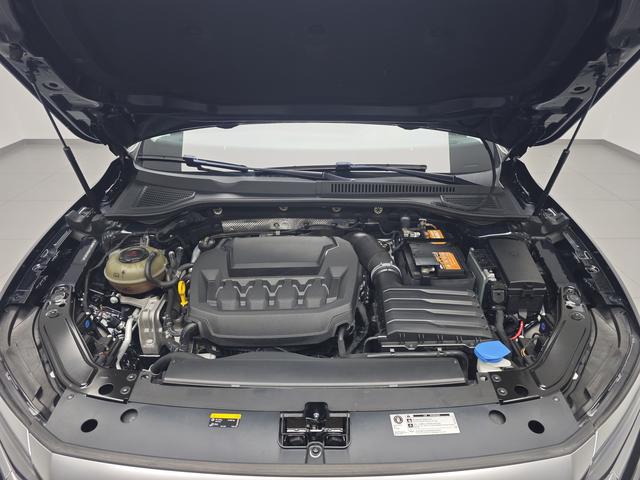 Volkswagen Passat (North America and China) 2024 thumb 8