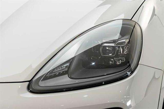 Porsche Cayenne 2023 thumb 4