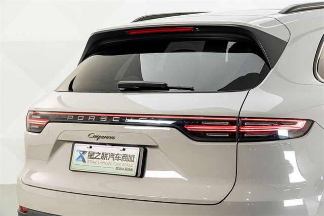 Porsche Cayenne 2023 thumb 5