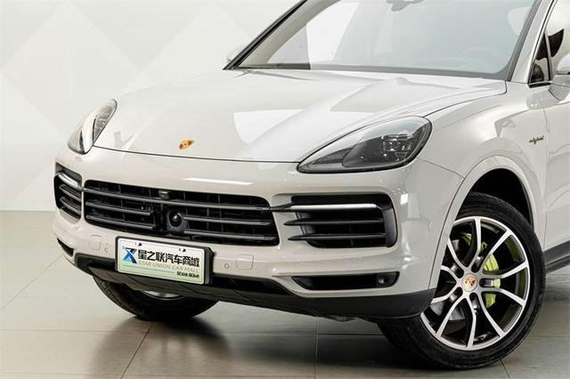 Porsche Cayenne 2023 thumb 9