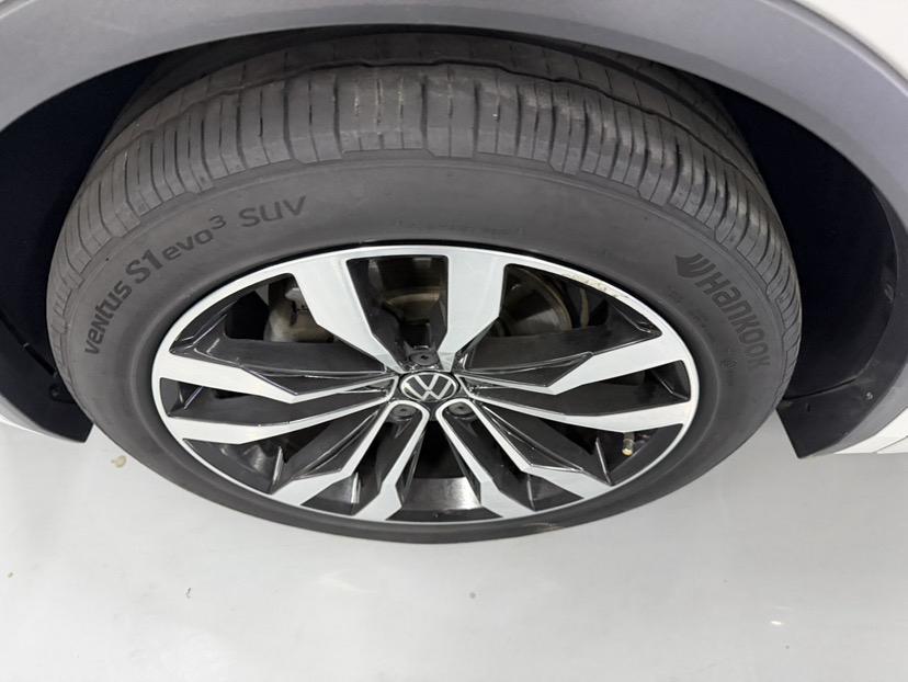 Volkswagen Tiguan 2021 thumb 6