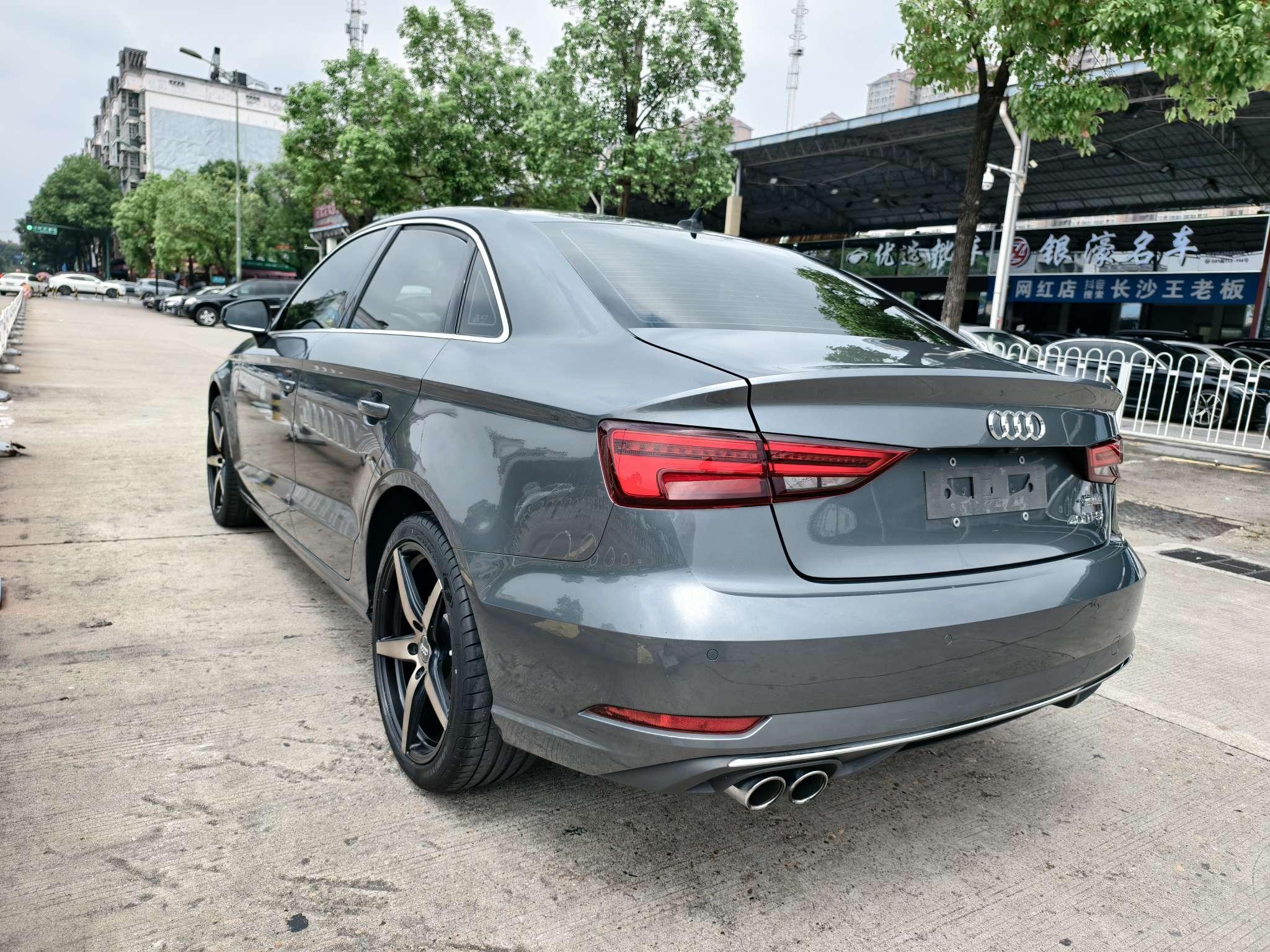Audi A3 2019 thumb 2
