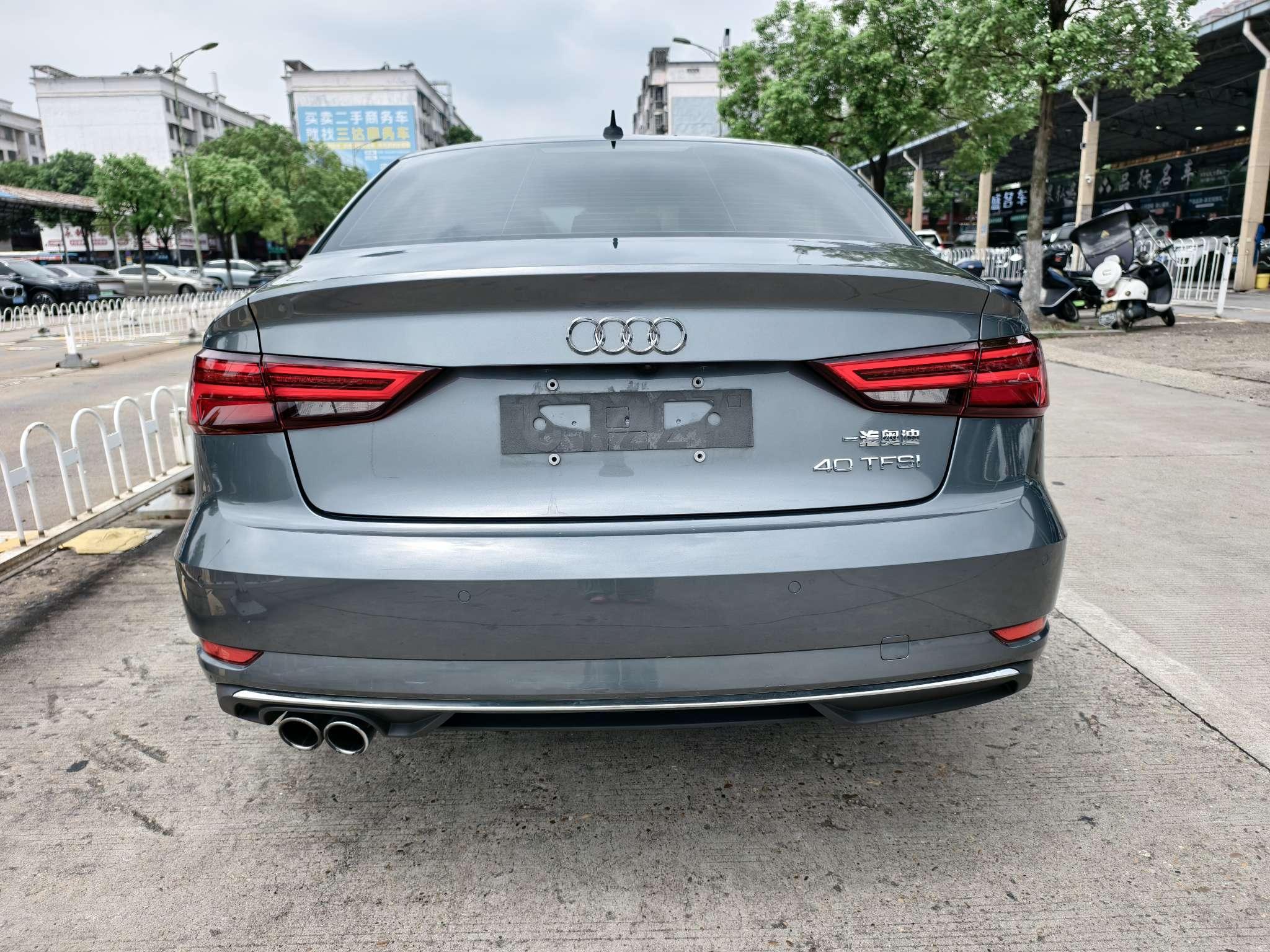 Audi A3 2019 thumb 3