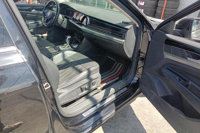 Volkswagen Passat 2022 thumb 6