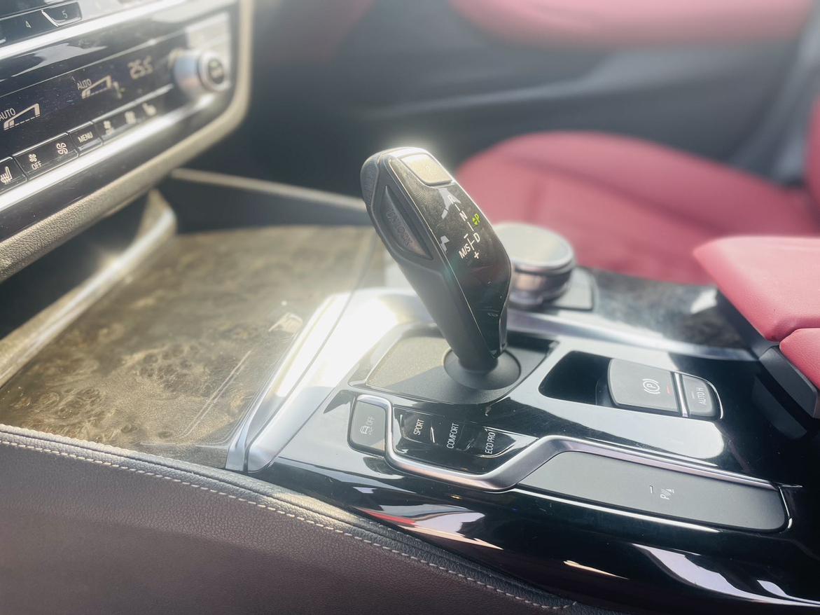 BMW 5 серии 2020 thumb 10