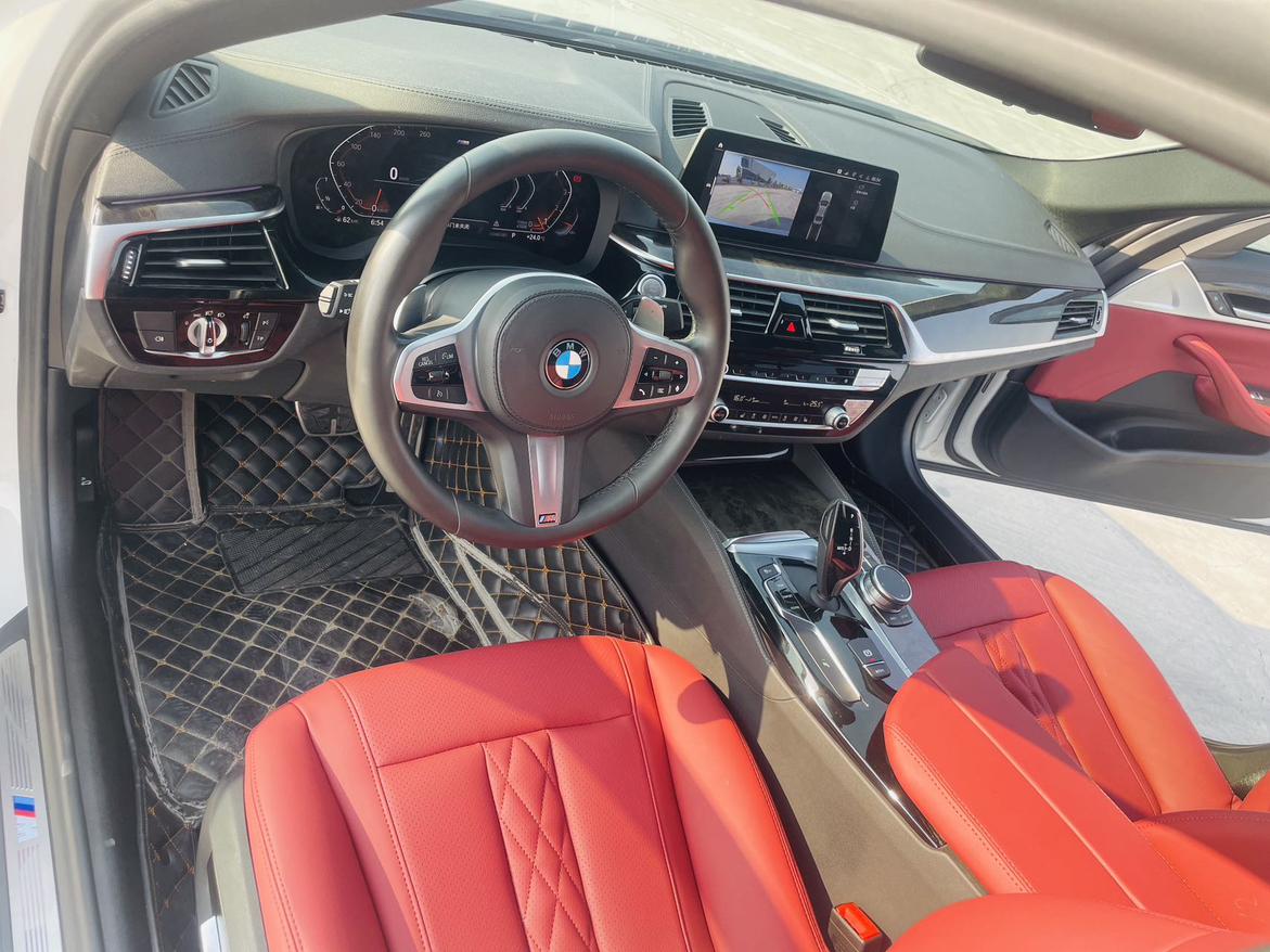 BMW 5 серии 2020 thumb 11