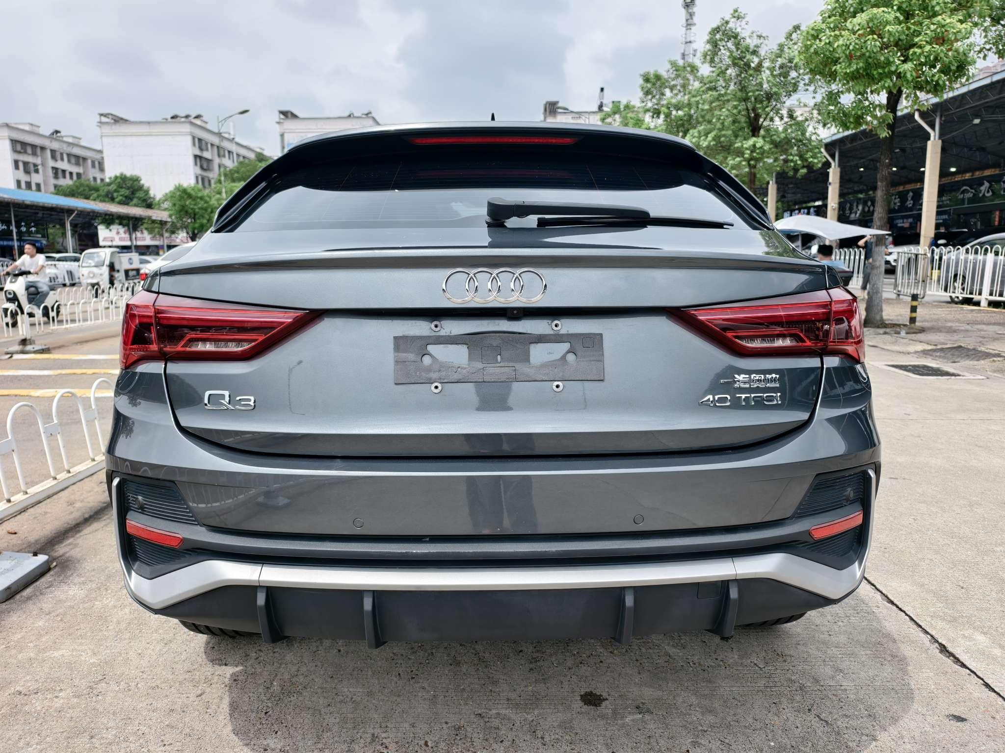 Audi Q3 Sportback 2020 thumb 3