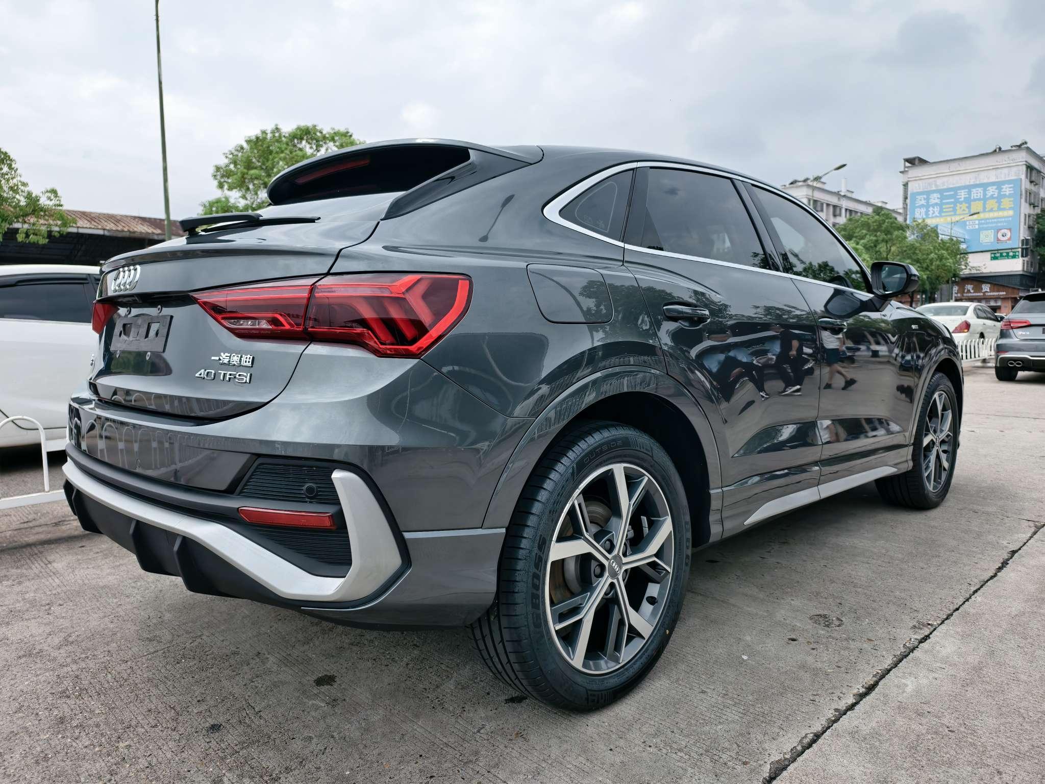Audi Q3 Sportback 2020 thumb 4