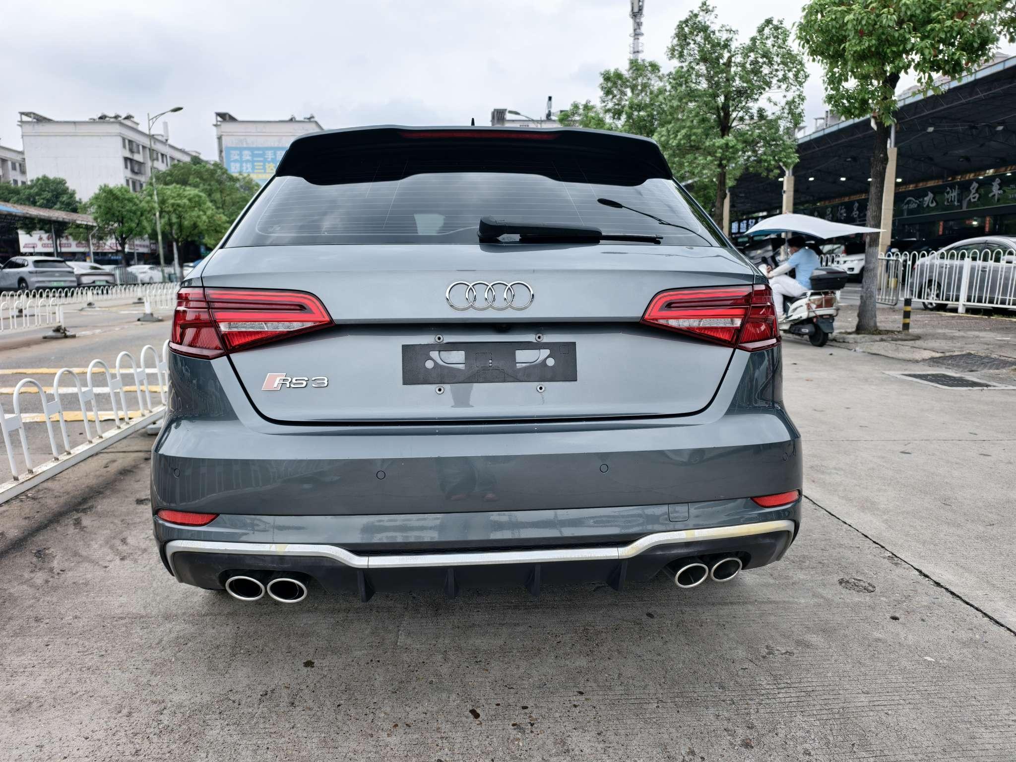 Audi A3 2020 thumb 3