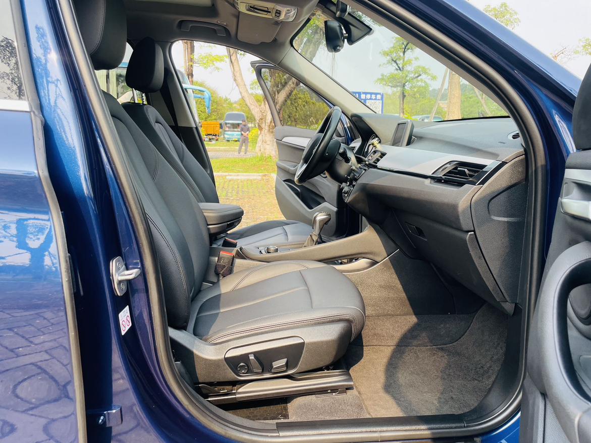 BMW X1 2018 thumb 6