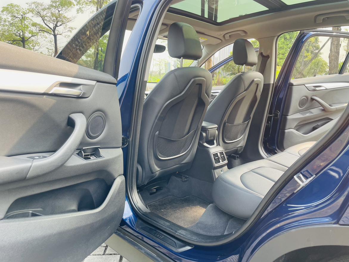 BMW X1 2018 thumb 12