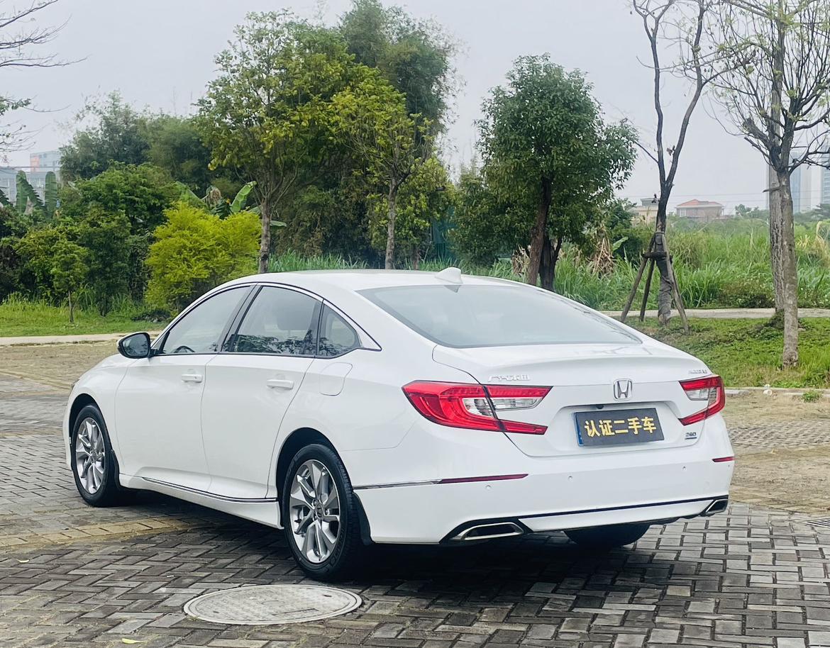 Honda Accord 2021 thumb 2