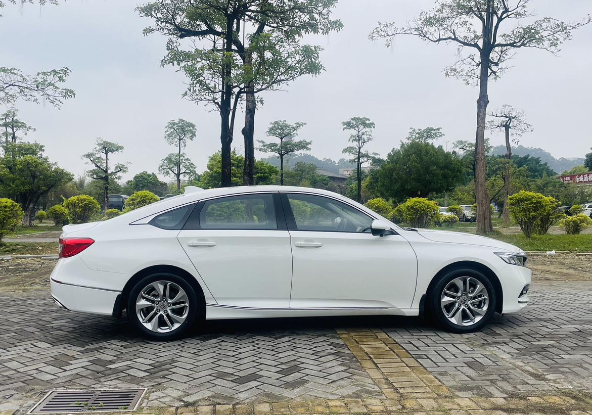 Honda Accord 2021 thumb 5