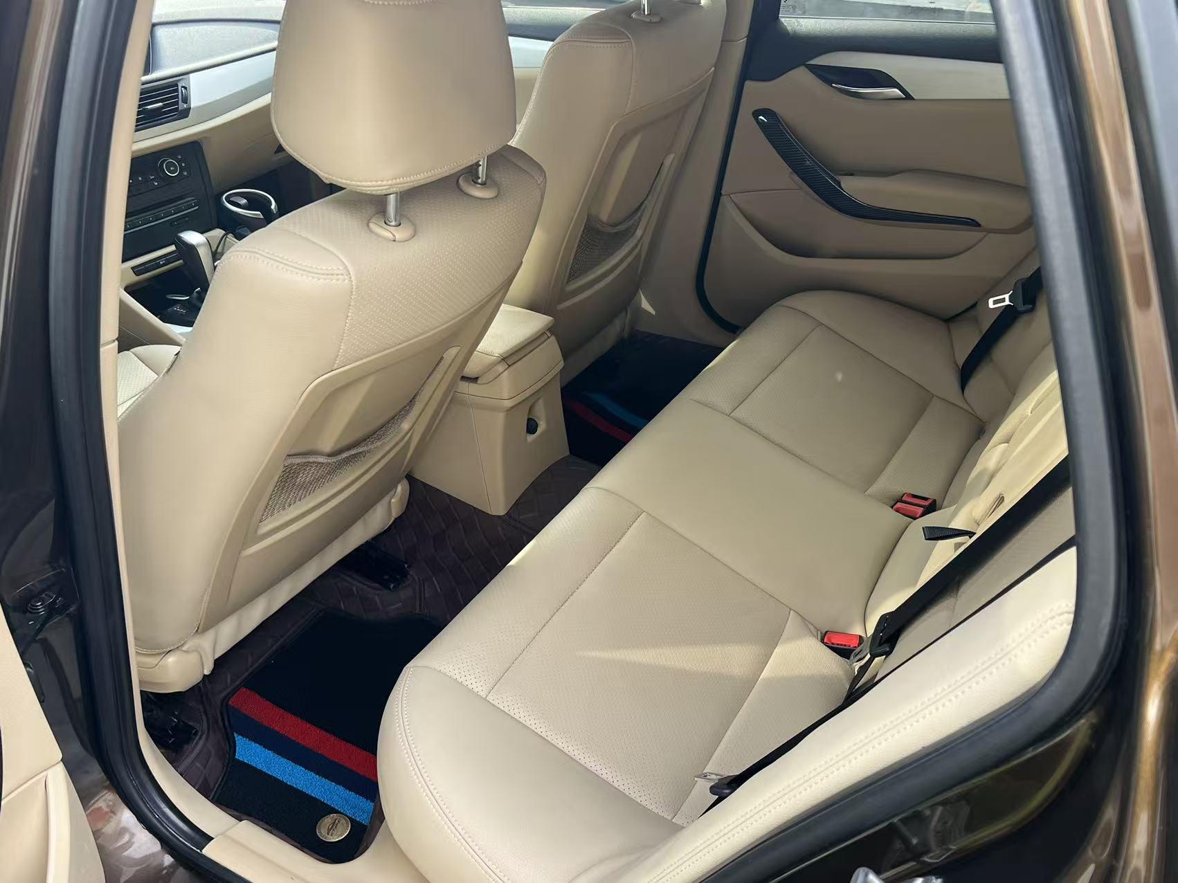 BMW X1 2012 thumb 7