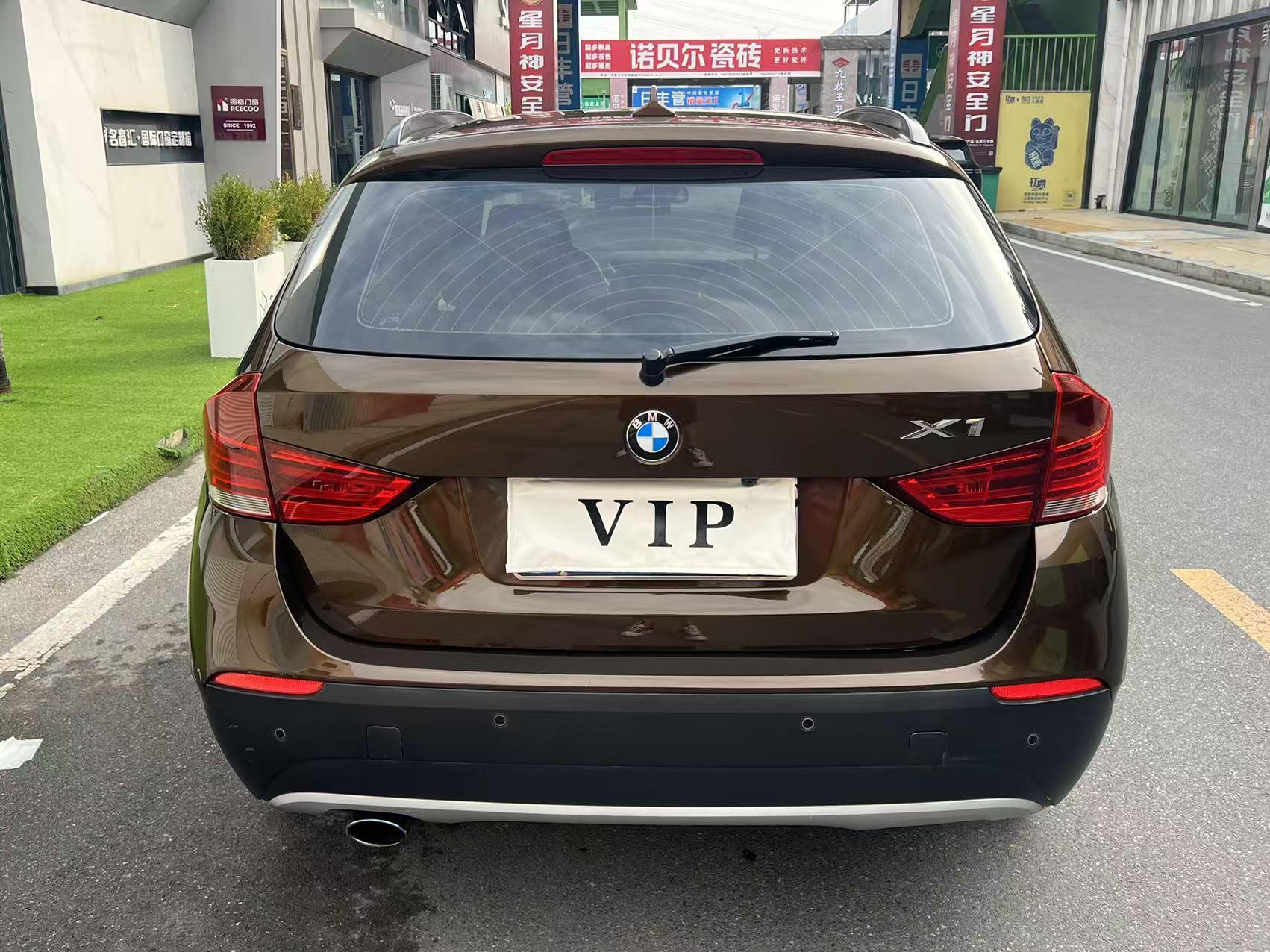 BMW X1 2012 thumb 12