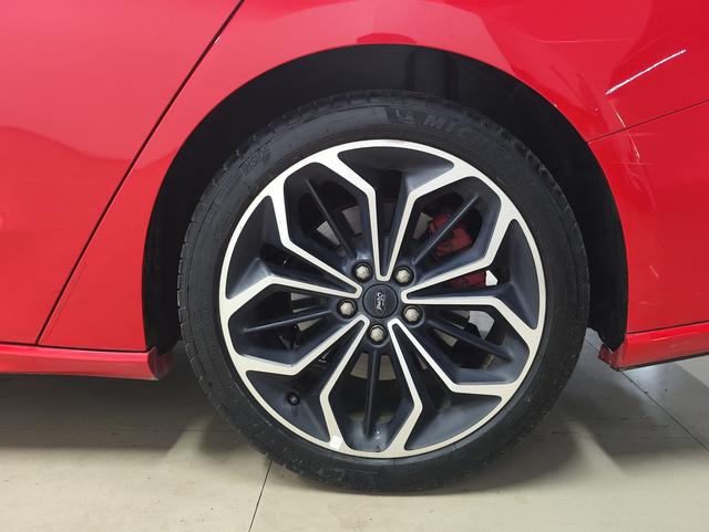 Ford Focus ST 2021 thumb 7