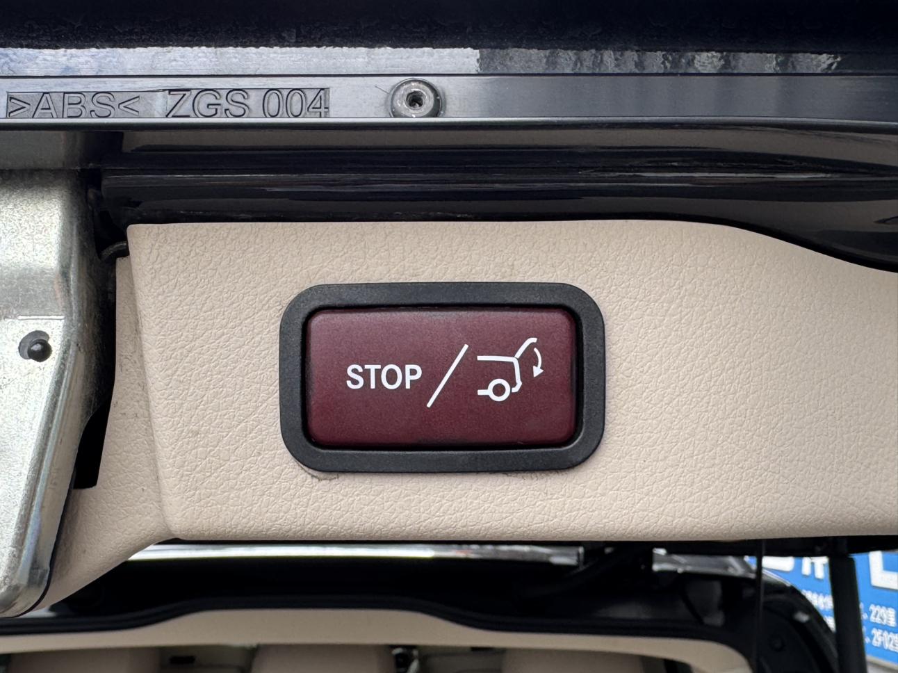 Mercedes-Benz V-Класс 2022 thumb 3
