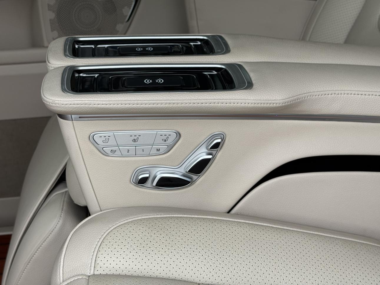 Mercedes-Benz V-Класс 2022 thumb 6