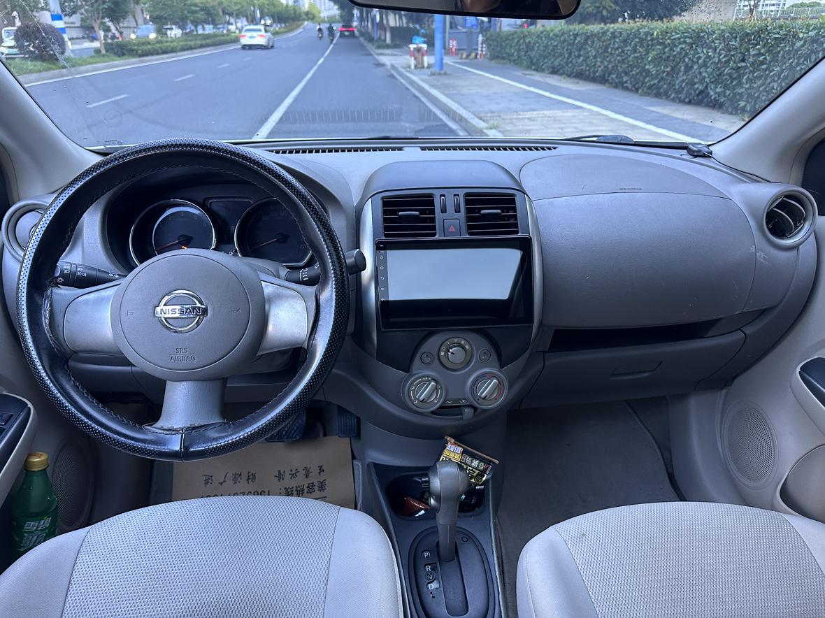 Nissan Sunny 2011 thumb 6