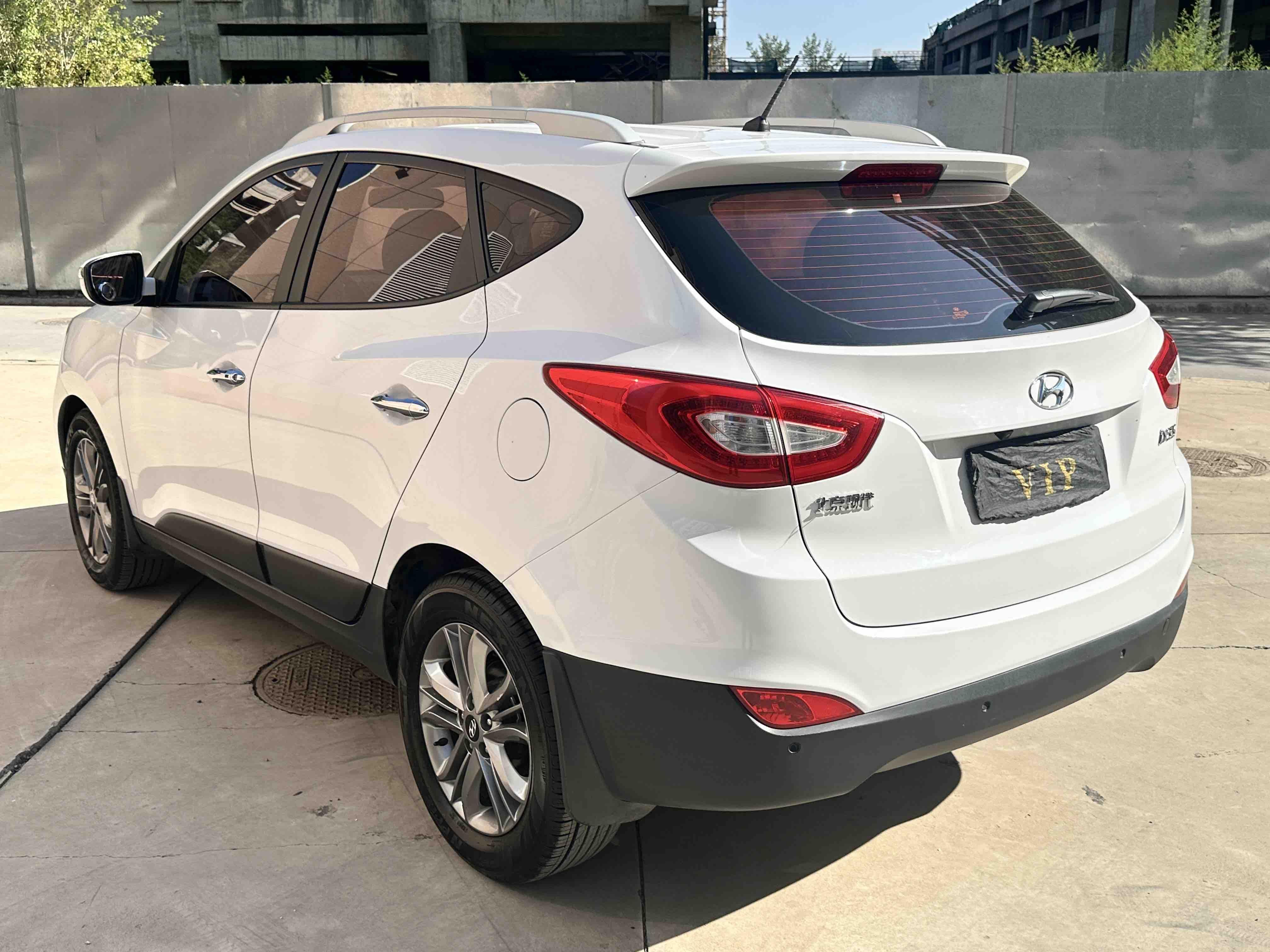 Hyundai ix35 2013 thumb 2
