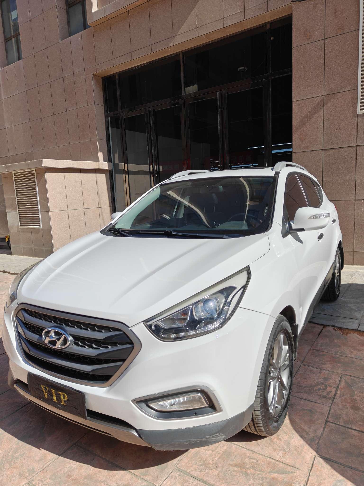 Hyundai ix35 2013 thumb 6