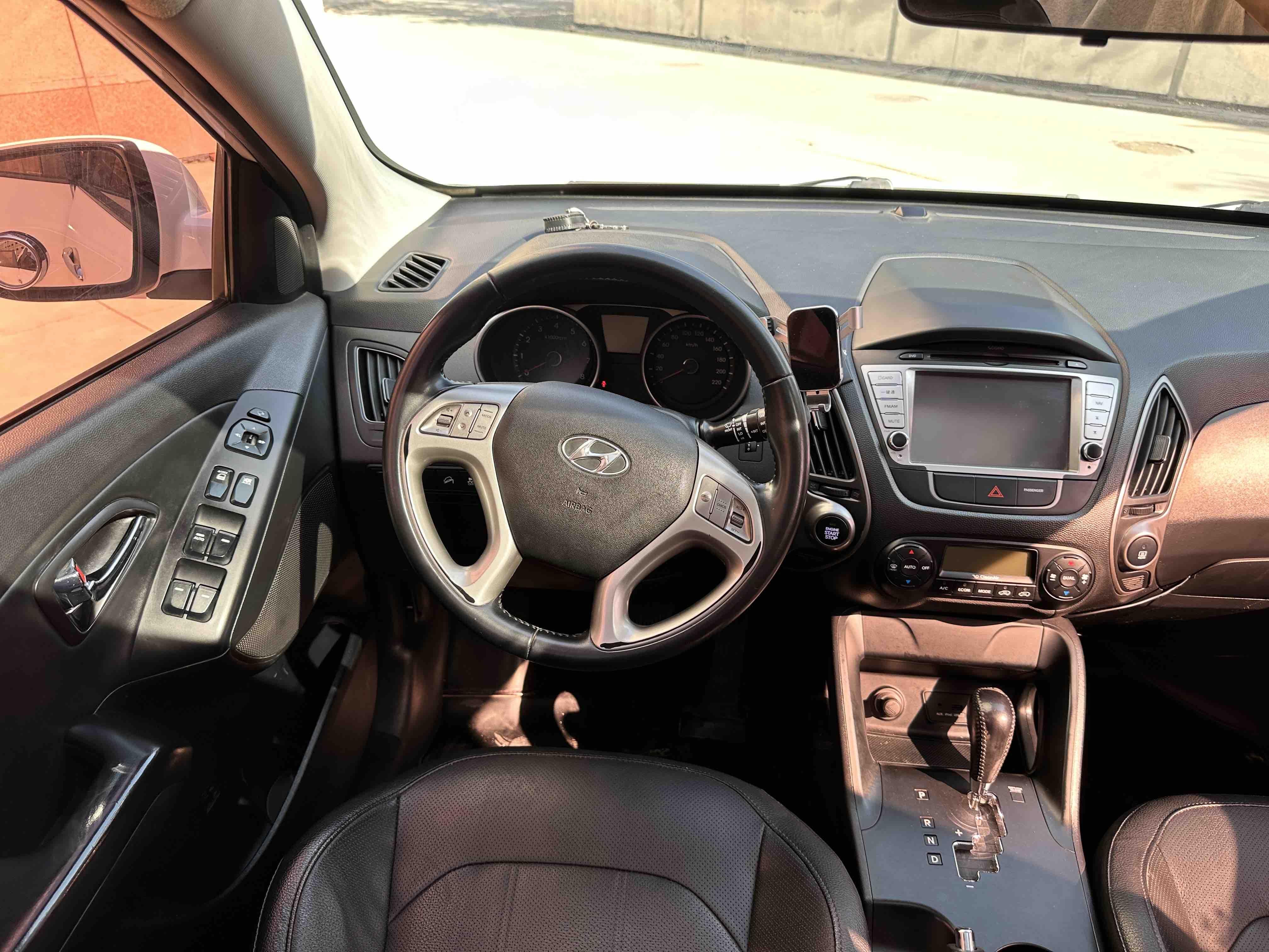 Hyundai ix35 2013 thumb 8