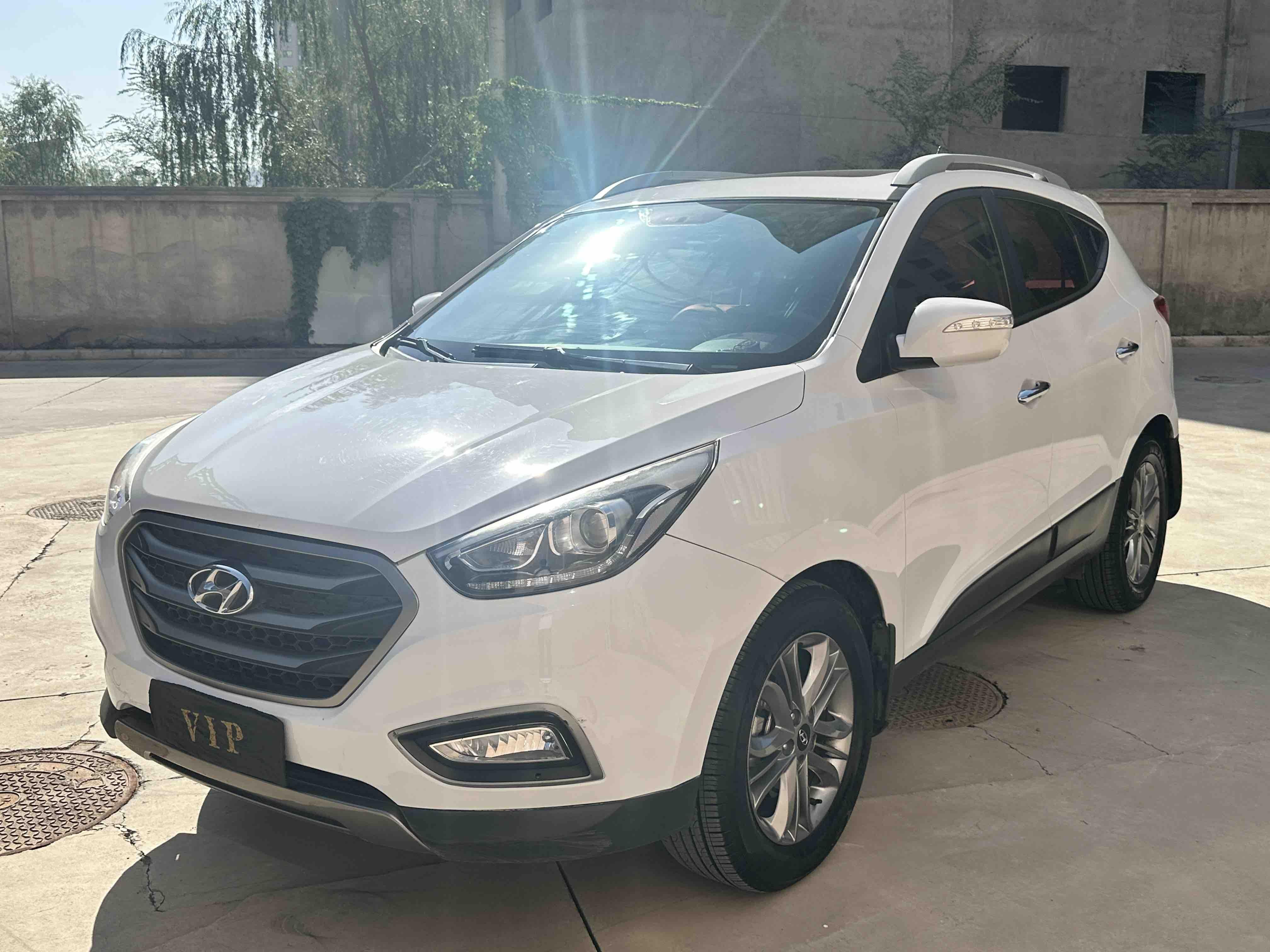 Hyundai ix35 2013 thumb 10